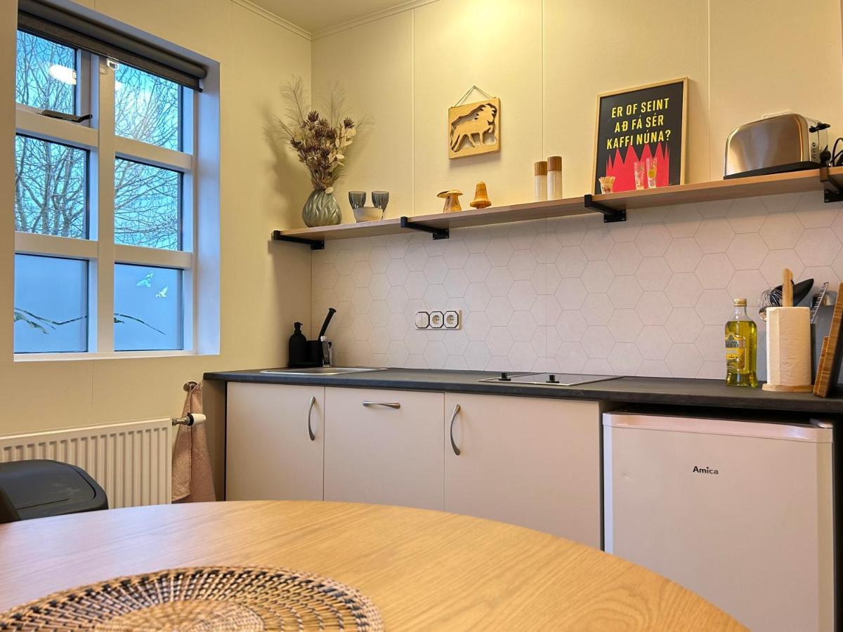Cozy Detached Studio Apartment Reykjavik Exterior photo